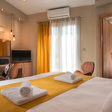 Angelica'S Deluxe Rooms In Adamas Exterior photo