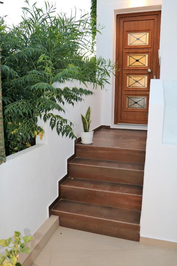 Angelica's Deluxe In * Adamantas (Milos)
